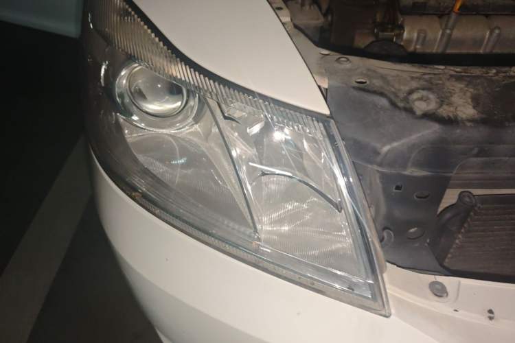 Used Skoda Octavia 2015 Classic Model 1.6L Automatic Yijie Version Right Front Headlight