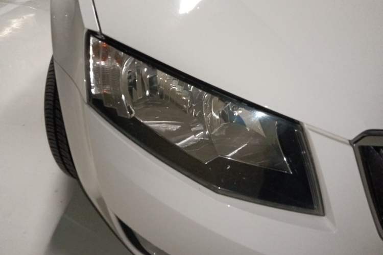 Used Skoda Octavia 2015 1.4TSI DSG Yijun Edition Right Front Headlight