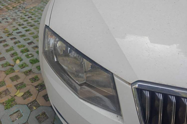 Used Skoda Octavia 2015 1.6L Automatic Yijie Edition Right Front Headlight