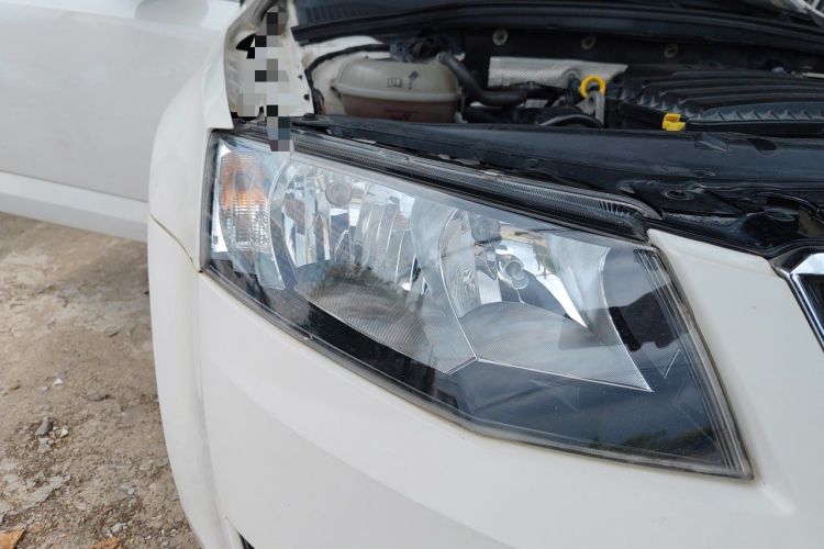 Used Skoda Octavia 2015 1.6L Automatic Yijie Edition Right Front Headlight