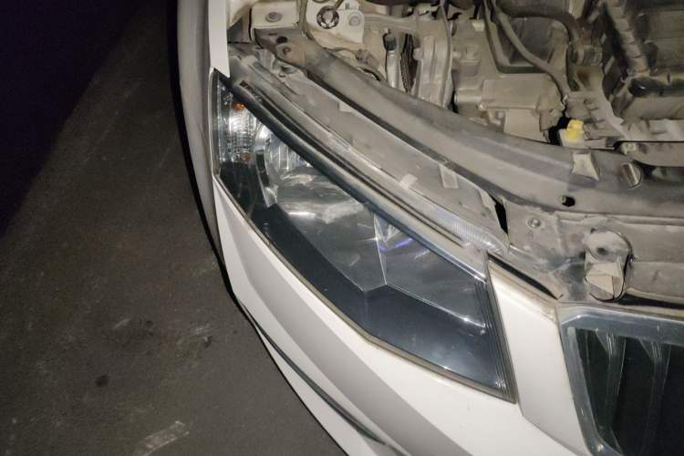 Used Skoda Octavia 2015 1.6L Automatic Eado Edition Right Front Headlight