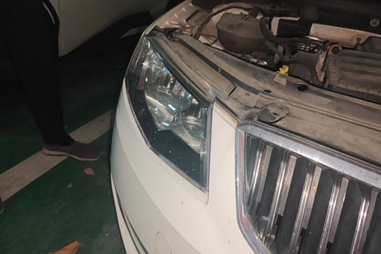 Used Skoda Octavia 2015 1.6L Automatic Yijun Edition Right Front Headlight