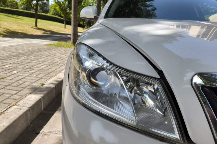 Used Skoda Octavia 2015 Classic Model 1.6L Manual Eado Version Right Front Headlight