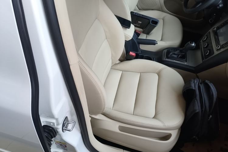 Used Skoda Octavia 2015 Classic Model 1.6L Automatic Yijie Version Right Front Seat