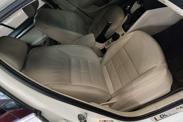 Used Skoda Octavia 2015 1.6L Automatic Yijun Edition Right Front Seat