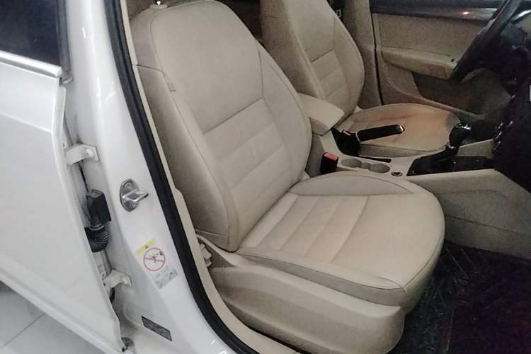 Used Skoda Octavia 2015 1.6L Automatic Yijun Edition Right Front Seat