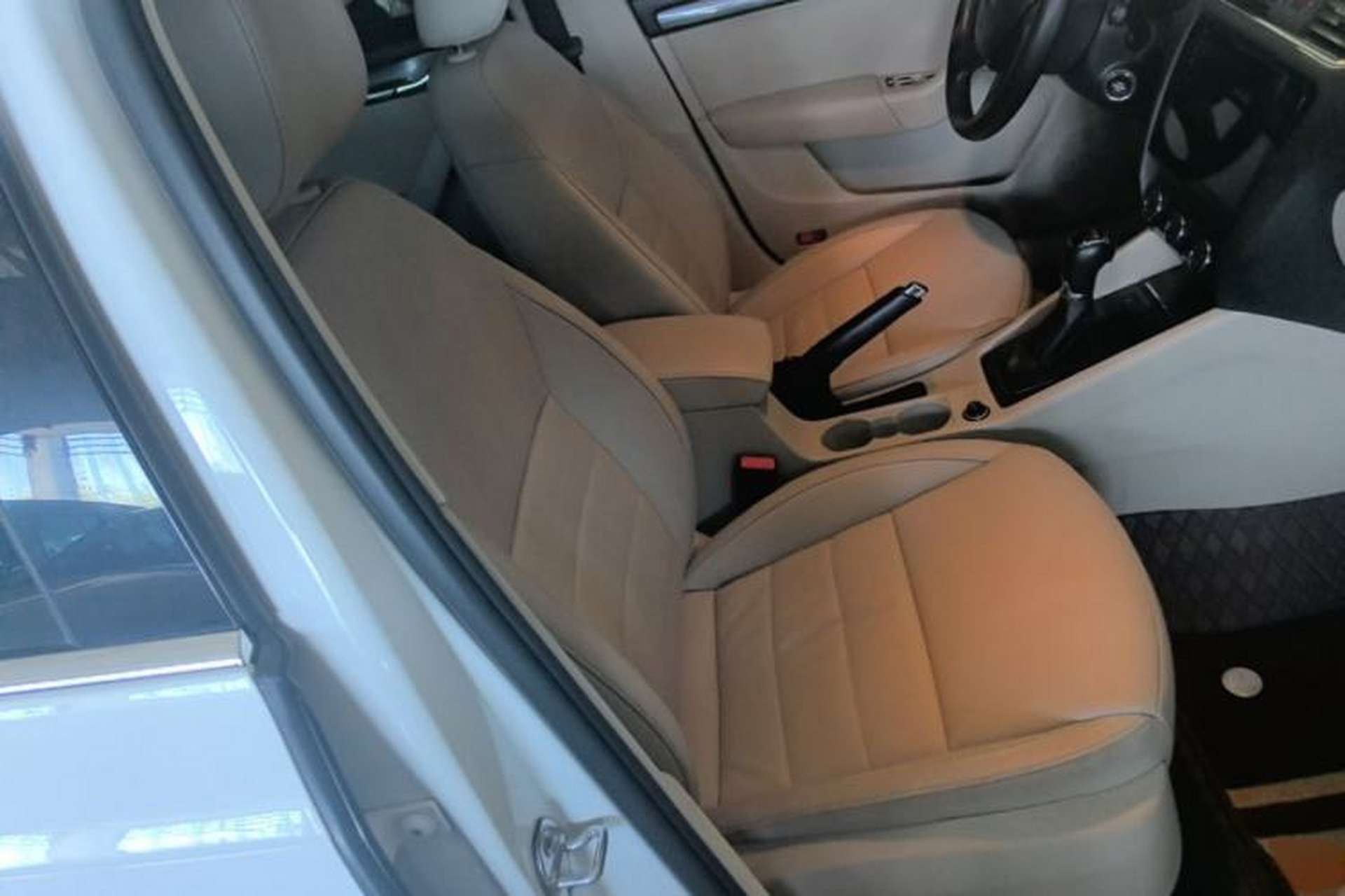 Used Skoda Octavia 2015 1.6L Automatic Yijun Edition Right Front Seat