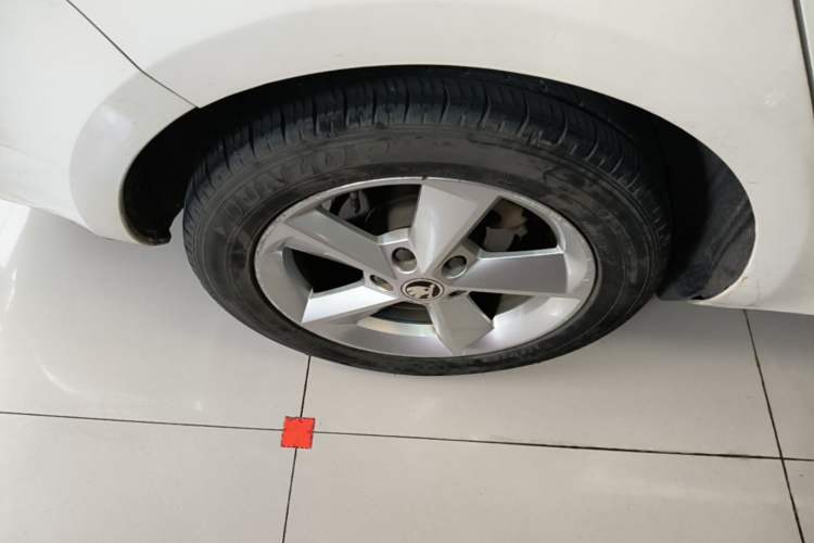 Used Skoda Octavia 2015 1.6L Automatic Yijun Edition Right Rear Wheel Hub