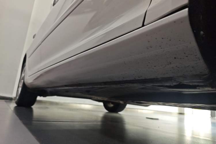 Used Skoda Octavia 2015 Classic Model 1.6L Automatic Yijie Version Right Side Sill