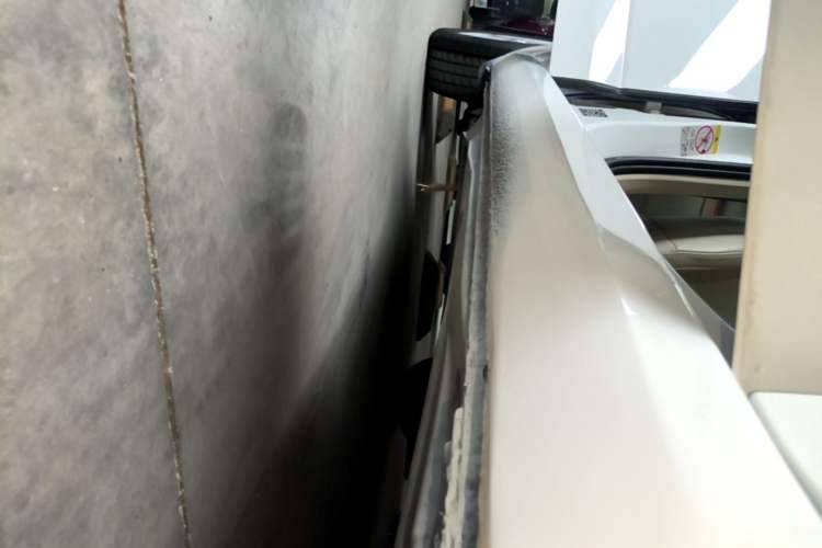 Used Skoda Octavia 2015 1.4TSI DSG Yijun Edition Right Side Sill