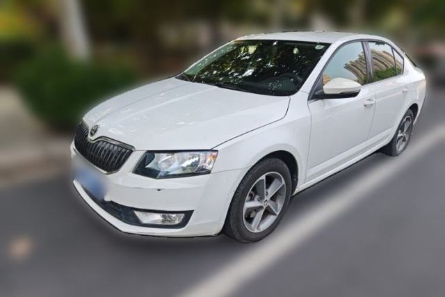 Ojetý Skoda Octavia 2015 1.6L Automatic Yijie Edition