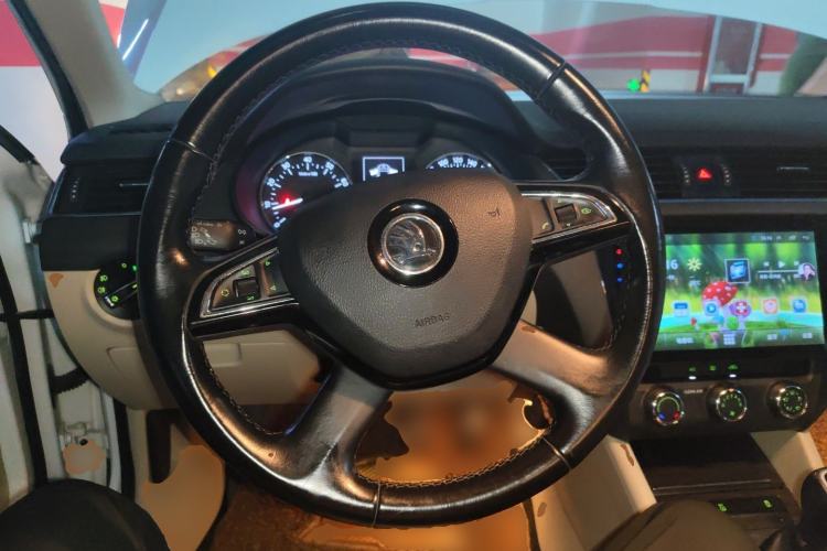 Used Skoda Octavia 2015 1.6L Manual Yijun Edition Steering Wheel