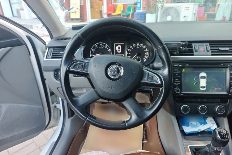 Used Skoda Octavia 2015 1.6L Manual Yijun Edition Steering Wheel