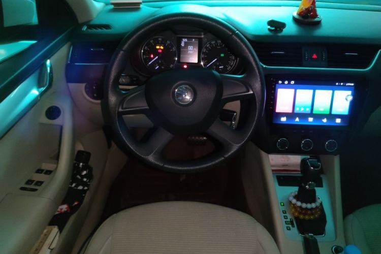 Used Skoda Octavia 2015 1.6L Automatic Yijie Edition Steering Wheel