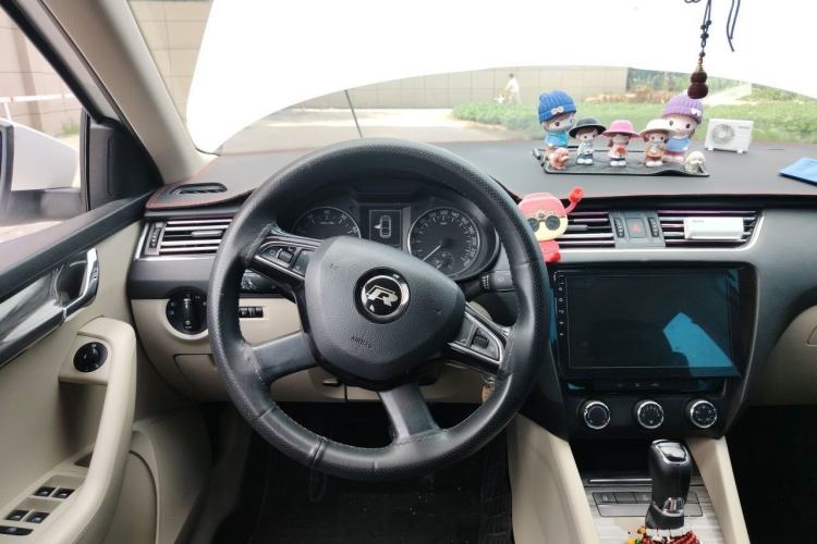 Used Skoda Octavia 2015 1.6L Automatic Yijun Edition Steering Wheel
