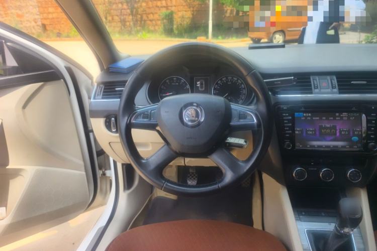Used Skoda Octavia 2015 1.6L Manual Yijun Edition Steering Wheel
