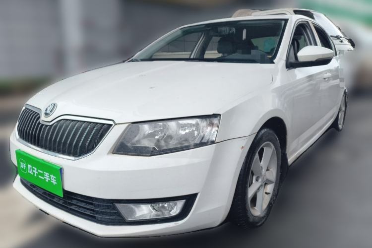 Used Skoda Octavia 2015 1.6L Automatic Yijie Edition Guazi used car, China used car export, Used car for sale, Used cars, Cheapest cars for sale