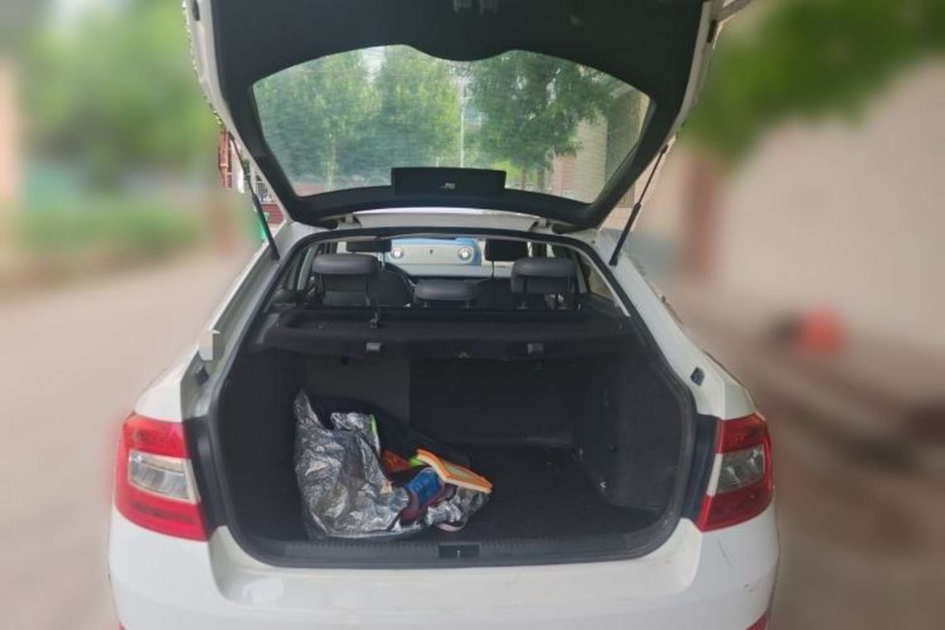 Used Skoda Octavia 2015 1.6L Automatic Yijie Edition Trunk