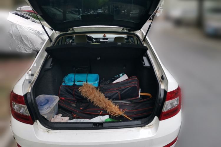 Used Skoda Octavia 2015 1.6L Automatic Yijie Edition Trunk