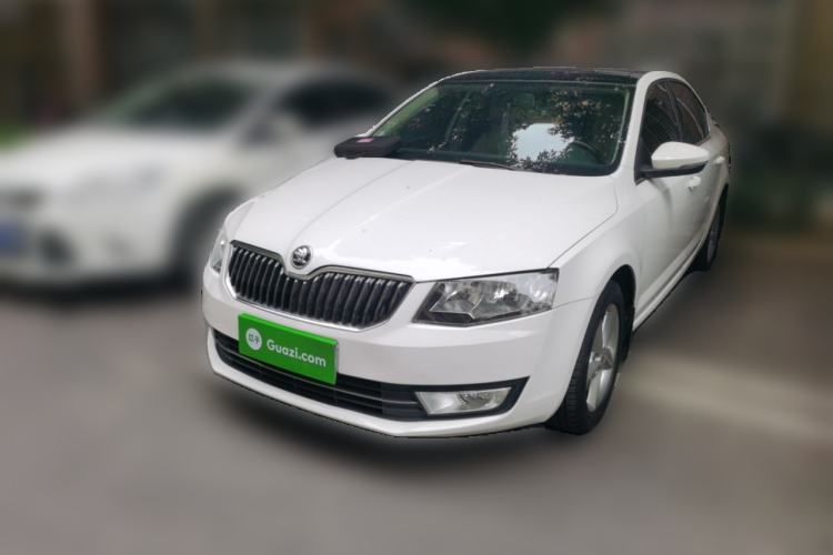 Used Skoda Octavia 2015 1.6L Automatic Yijun Edition Guazi used car, China used car export, Used car for sale, Used  cars, Cheapest cars for sale