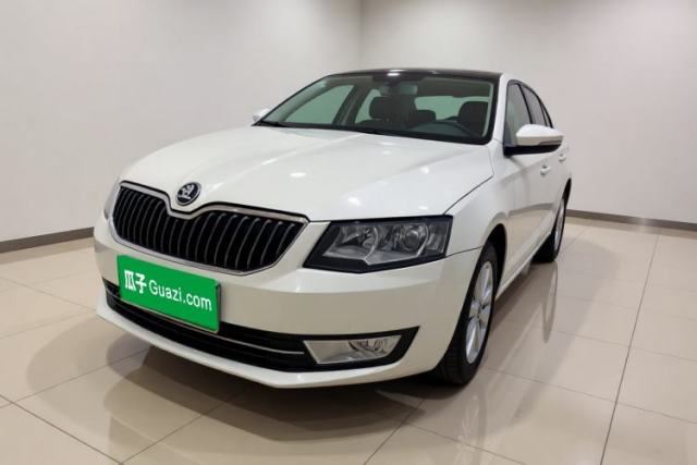 Skoda Octavia 2015 1.6L Manual Yijun Edition с пробегом