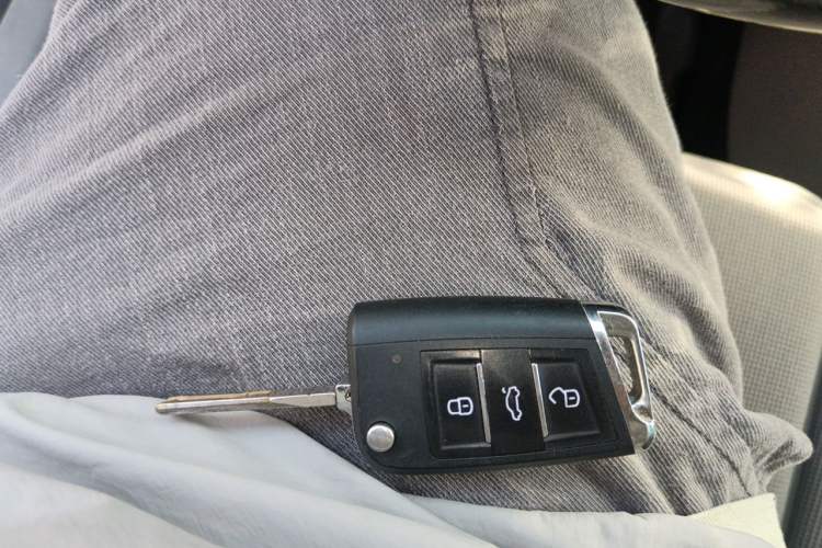 Used Skoda Octavia 2015 1.6L Automatic Yijie Edition Vehicle Key