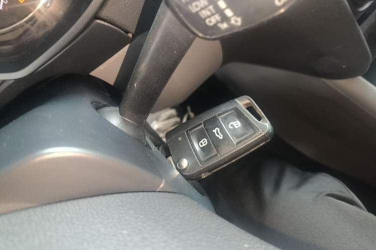 Used Skoda Octavia 2015 1.6L Automatic Yijie Edition Vehicle Key