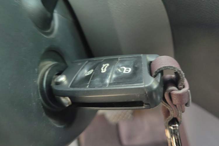 Used Skoda Octavia 2015 1.6L Automatic Yijie Edition Vehicle Key