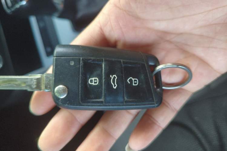 Used Skoda Octavia 2015 1.6L Automatic Yijie Edition Vehicle Key