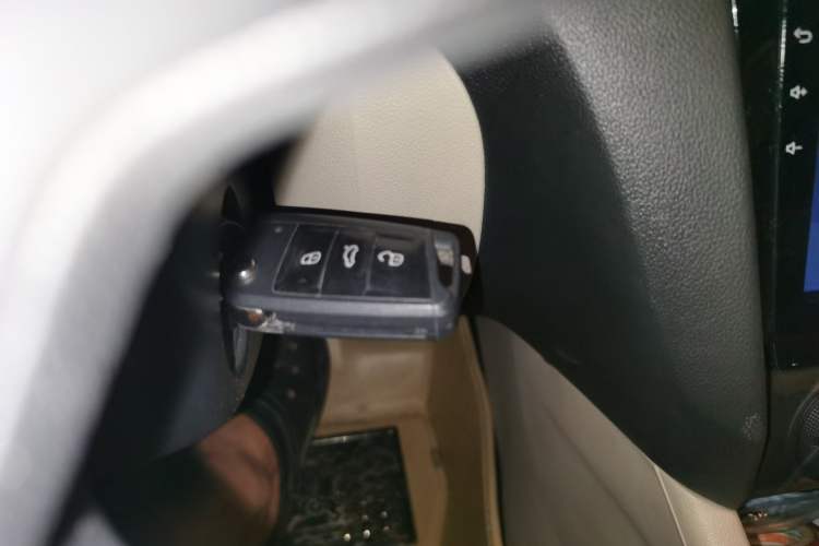 Used Skoda Octavia 2015 1.6L Automatic Yijie Edition Vehicle Key