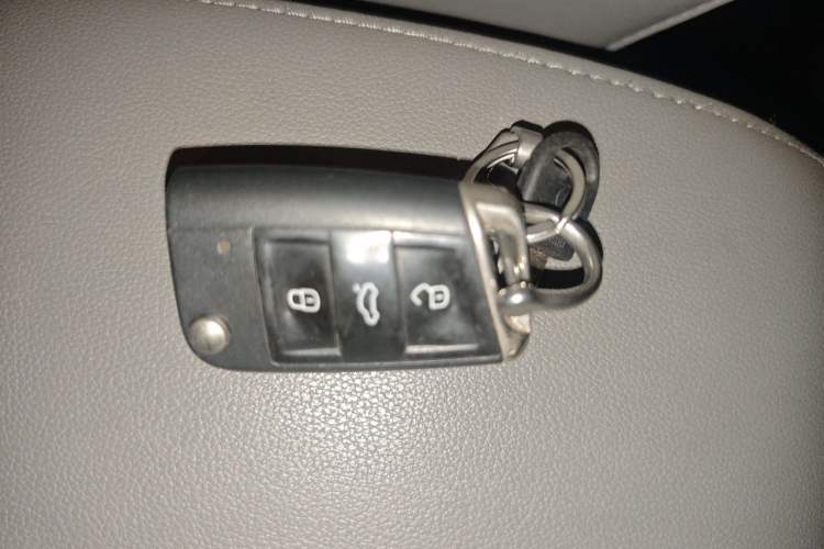 Used Skoda Octavia 2015 1.6L Automatic Yijie Edition Vehicle Key