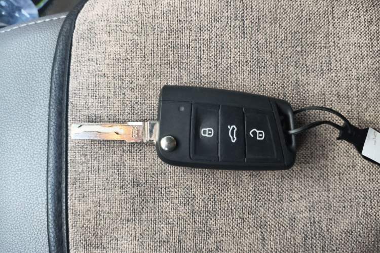 Used Skoda Octavia 2015 1.6L Automatic Yijie Edition Vehicle Key