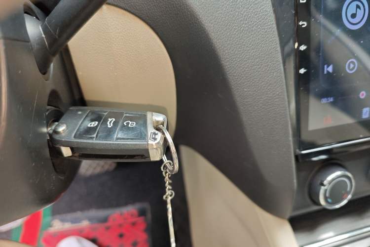 Used Skoda Octavia 2015 1.6L Automatic Yijun Edition Vehicle Key
