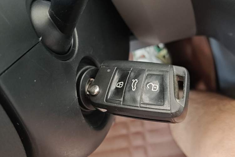 Used Skoda Octavia 2015 1.6L Automatic Yijun Edition Vehicle Key