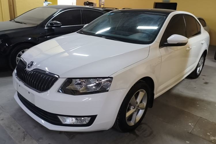 Used Skoda Octavia 2015 1.6L Automatic Yijie Edition Guazi used car, China used car export, Used car for sale, Used cars, Cheapest cars for sale
