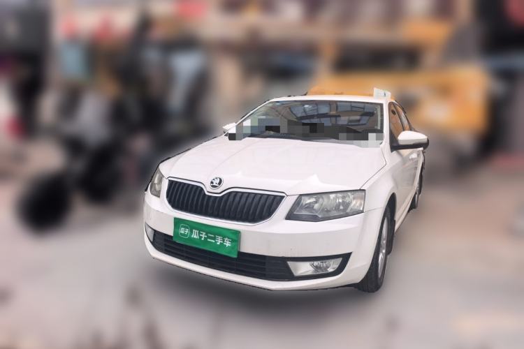 Used Skoda Octavia 2015 1.6L Manual Eado Edition Guazi used car, China used car export, Used car for sale, Used  cars, Cheapest cars for sale