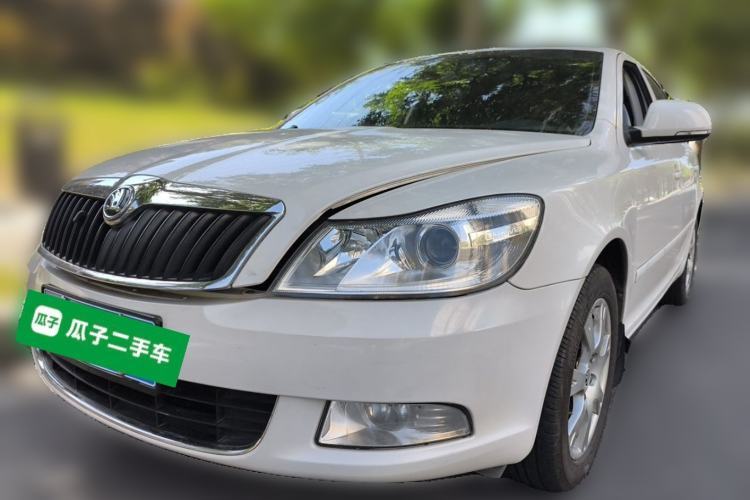 Used Skoda Octavia 2015 Classic Model 1.6L Manual Eado Version Guazi used car, China used car export, Used car for sale, Used  cars, Cheapest cars for sale