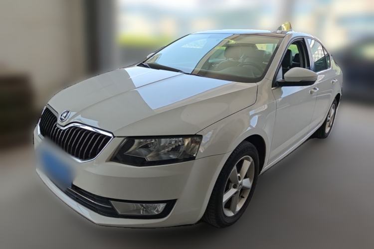 Used Skoda Octavia 2015 1.6L Automatic Yijun Edition Guazi used car, China used car export, Used car for sale, Used cars, Cheapest cars for sale