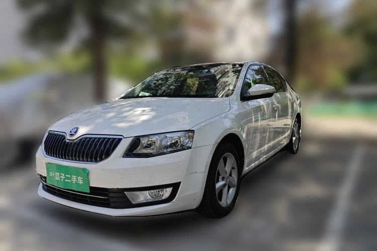 Used Skoda Octavia 2015 1.6L Automatic Yijun Edition Guazi used car, China used car export, Used car for sale, Used  cars, Cheapest cars for sale