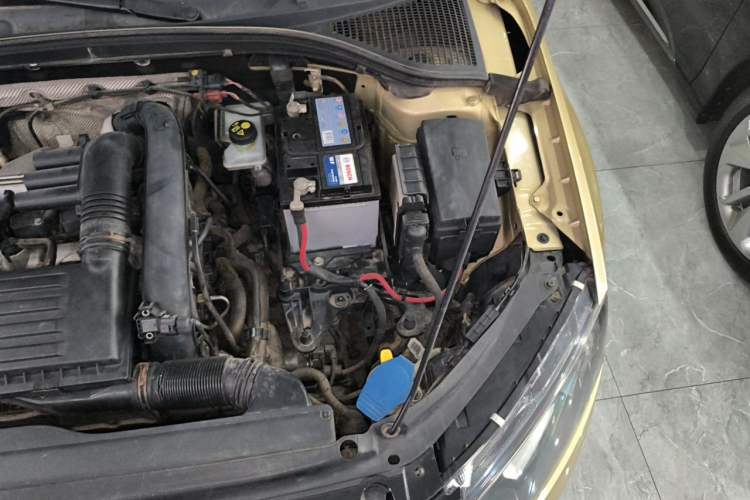 Used Skoda Octavia 2015 1.4TSI DSG Yijun Edition Engine Bay Left