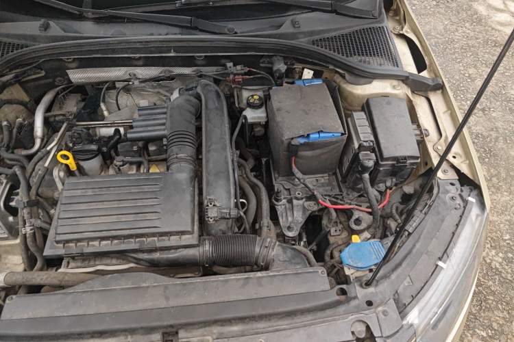 Used Skoda Octavia 2015 1.4TSI DSG Eado Edition Engine Bay Left