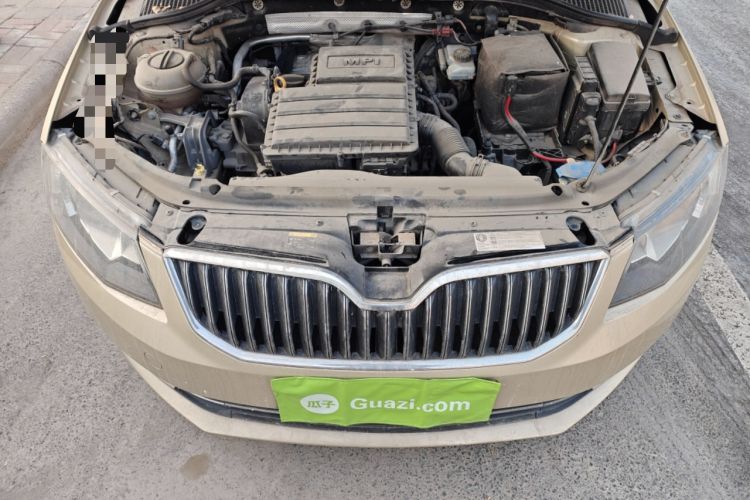 Used Skoda Octavia 2015 1.6L Manual Yijun Edition Engine Bay