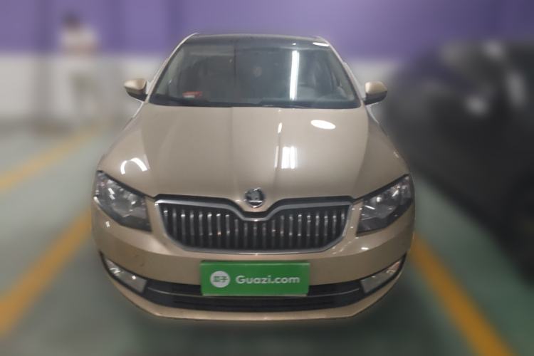 Used Skoda Octavia 2015 1.6L Automatic Yijun Edition Exterior 1