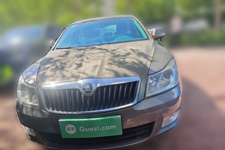 Used Skoda Octavia 2015 Classic Model 1.6L Manual Yijie Edition Front