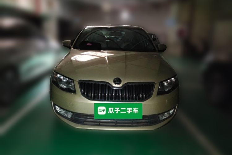 Used Skoda Octavia 2015 1.6L Automatic Yijie Edition Front