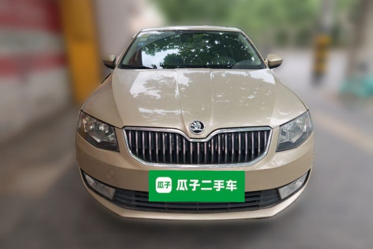 Used Skoda Octavia 2015 1.6L Automatic Yijie Edition Front