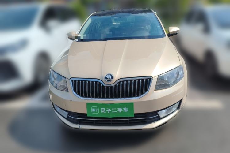 Used Skoda Octavia 2015 1.6L Automatic Yijun Edition Front