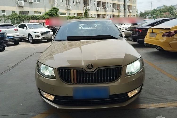 Used Skoda Octavia 2015 1.6L Automatic Yijie Edition Front