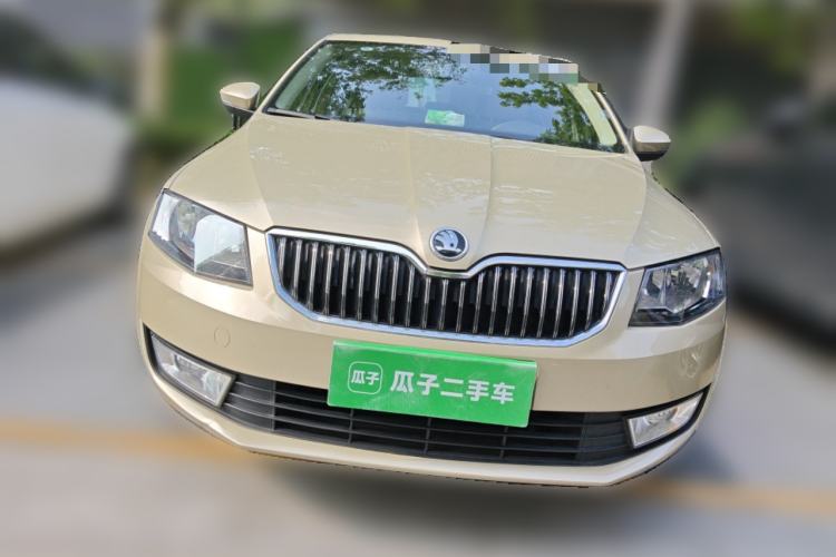 Used Skoda Octavia 2015 1.6L Automatic Yijie Edition Front