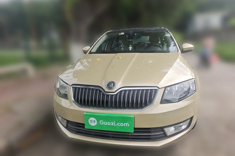 Used Skoda Octavia 2015 1.6L Automatic Yijun Edition Front